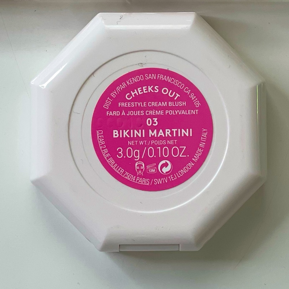 🌸Fenty Cheeks Out Freestyle Cream Blush in 03 Bikini Martini